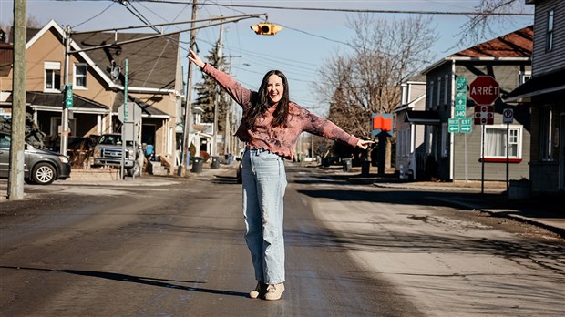 Native de Saint-Clet, Monika Pilon se démarque avec son personnage de Karol-Ann dans Le Bonheur