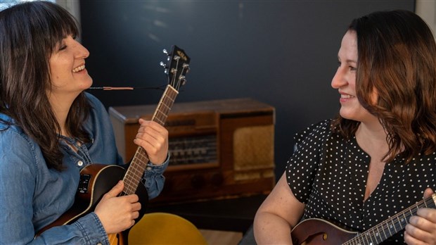 Une artiste de musique folk qui partage sa passion avec ses élèves du primaire 