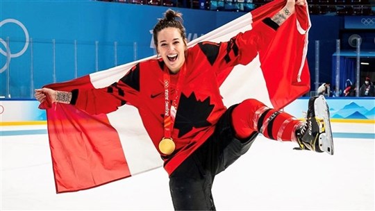 Mélodie Daoust est la lauréate 2022 d'un prix remis par Hockey Canada 
