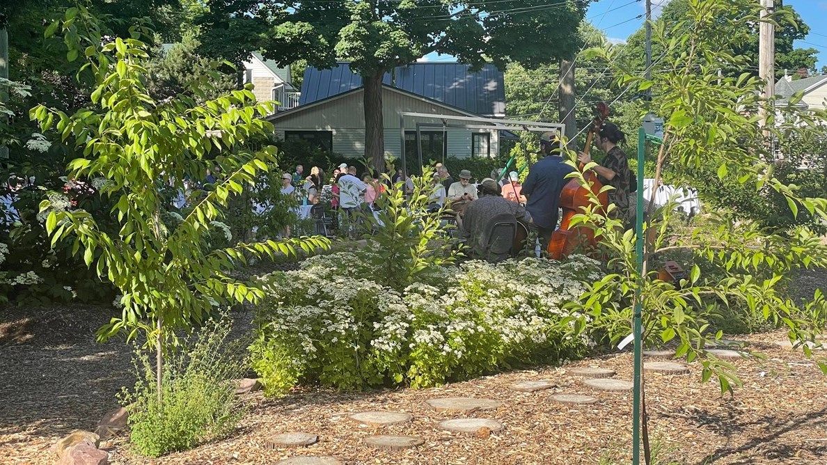 TerrasseVaudreuil écrit la première page d’histoire de son jardin fruitier
