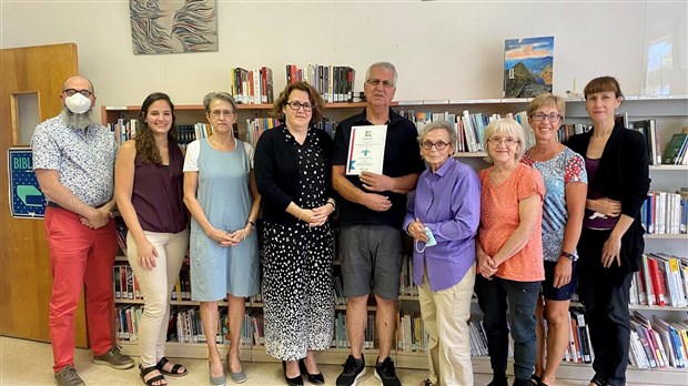 Une belle reconnaissance pour la bibliothèque municipale de Très-St-Rédempteur 