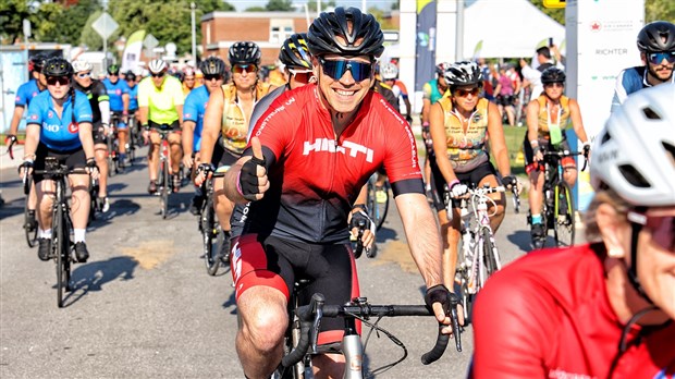 Les cyclistes prennent d'assaut Vaudreuil-Soulanges pour une bonne cause