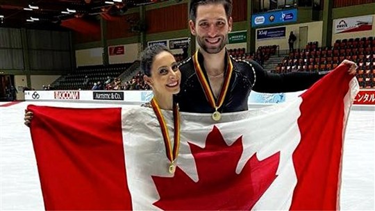 Deux patineurs de Vaudreuil-Dorion remportent l'or à l'international 