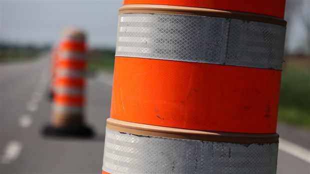 Prolongation des travaux du pont situé au-dessus de la rivière Rouge