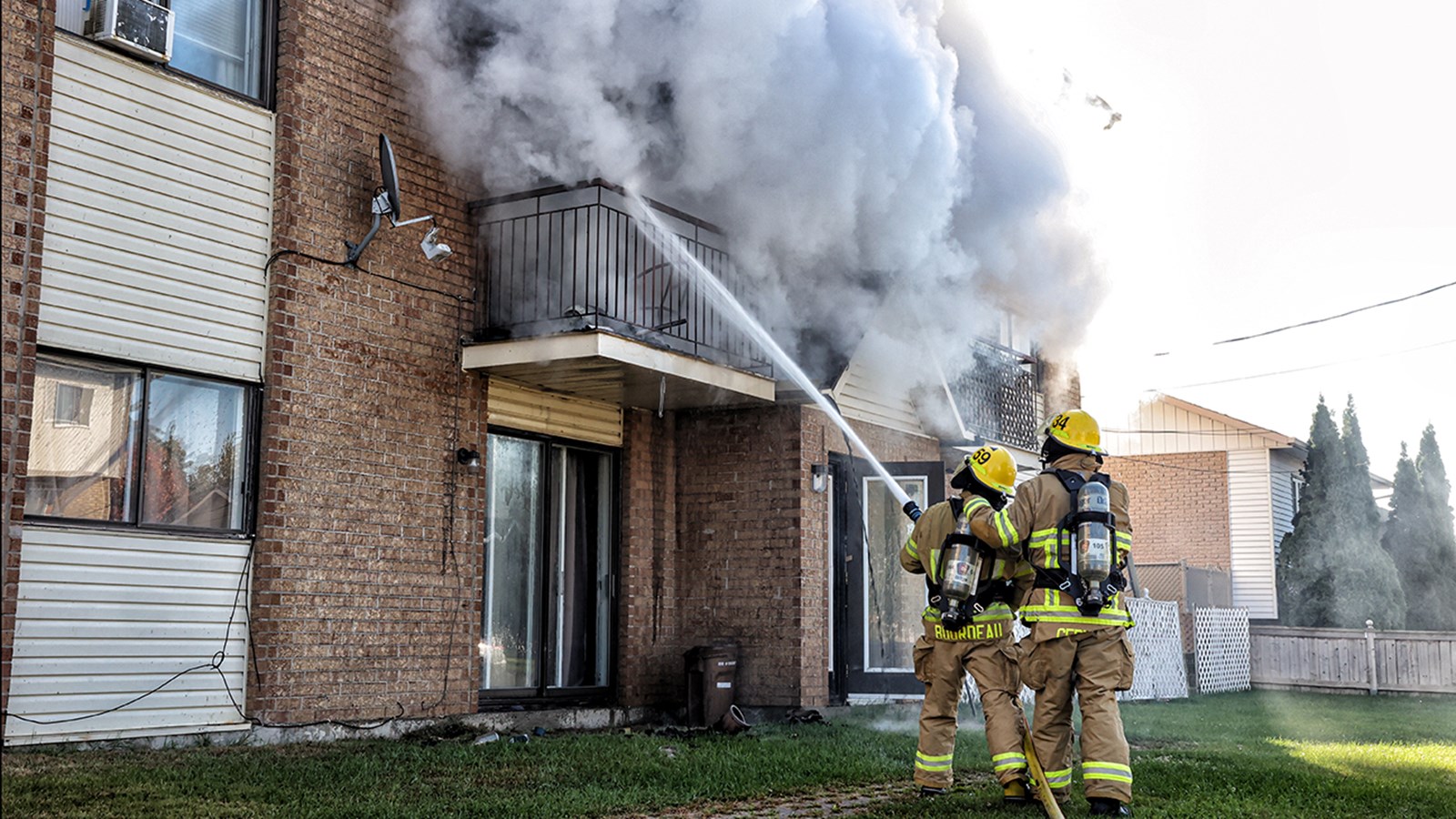 Les pompiers de SalaberrydeValleyfield interviennent à Les Coteaux