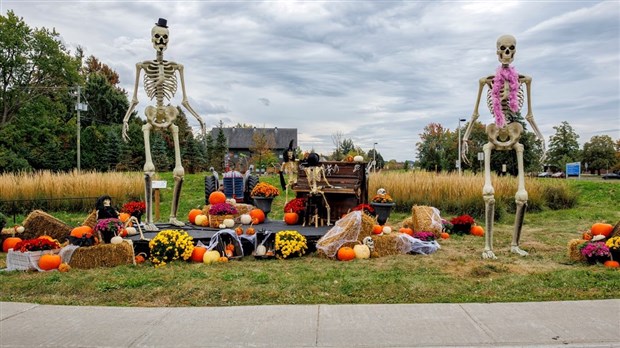 Les squelettes pianistes sont de retour cette année à Vaudreuil-Dorion 