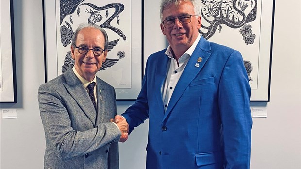 Patrick Bousez and Pierre Séguin keep their positions as prefect and substitute prefect