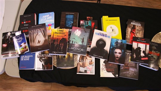 Près de 80 visiteurs au premier Salon du livre Passager à Vaudreuil-Dorion 