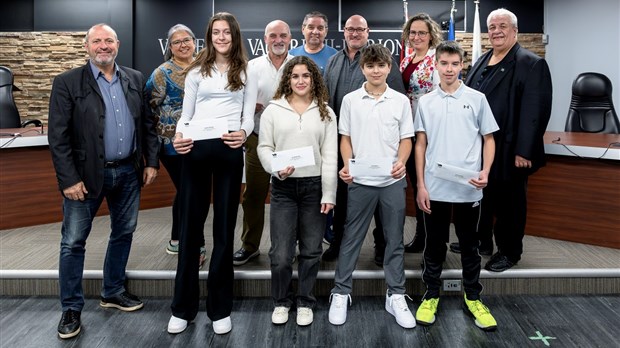 La Ville de Vaudreuil-Dorion soutient financièrement cinq jeunes athlètes