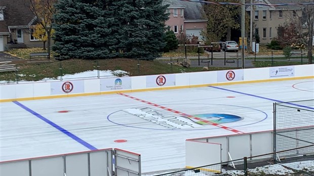 Notre-Dame-de-l'Île-Perrot lance la saison du patinage et du hockey sur glace extérieur