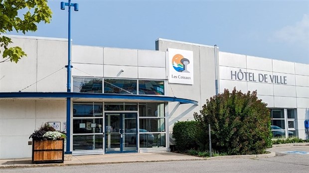 Les Coteaux invites residents to complete an online survey Family and seniors policy