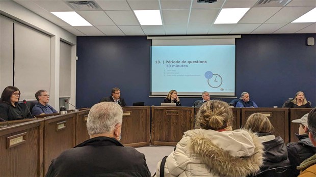 Les Coteaux veut bien réfléchir avant de prendre sa décision dans le dossier du Centre sportif Soulanges 
