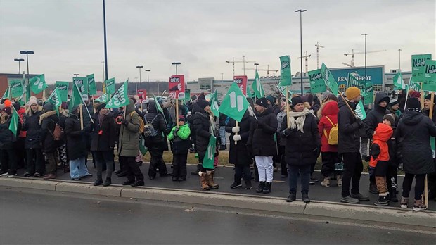 La population derrière les grévistes en grande majorité 