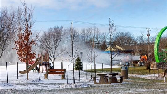 Début des travaux d'aménagement de la glissade hivernale à Vaudreuil-Dorion 