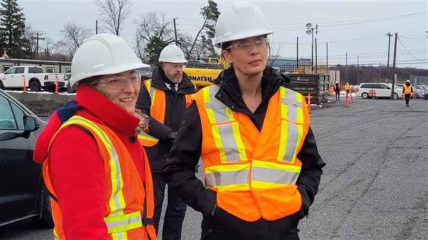 Geneviève Guilbault visite le futur chantier du pont de l'Île-aux-Tourtes 