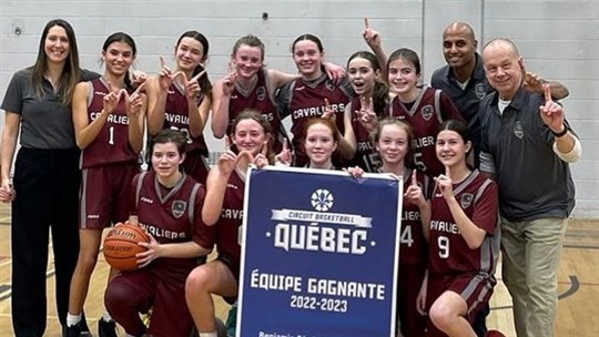 L’équipe féminine benjamin des Cavaliers remporte la finale du Circuit basketball Québec