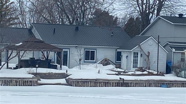 Canaux : Saint-Zotique ne délivrera plus de permis