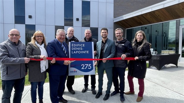 Le bâtiment de la gestion du territoire nommé Édifice Denis-Lapointe