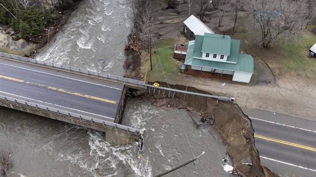 Inondations: la sécurité publique met en garde contre les glissements de terrain