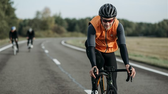 Un défi cycliste pour les jeunes athlètes d'ici