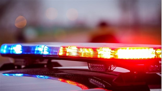 Une poursuite à bord d'un véhicule volé se termine par deux arrestations