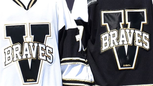 L'association du hockey mineur de Salaberry-de-Valleyfield fusionne ses niveaux double lettre 