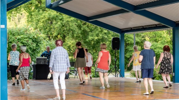 Mardis dansants extérieurs au parc des Générations