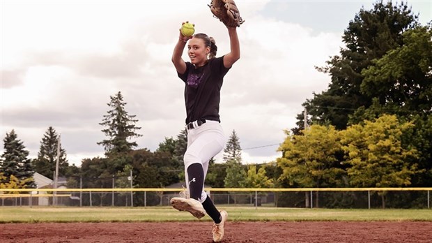 Saint Lazare resident achieves record with softball victory