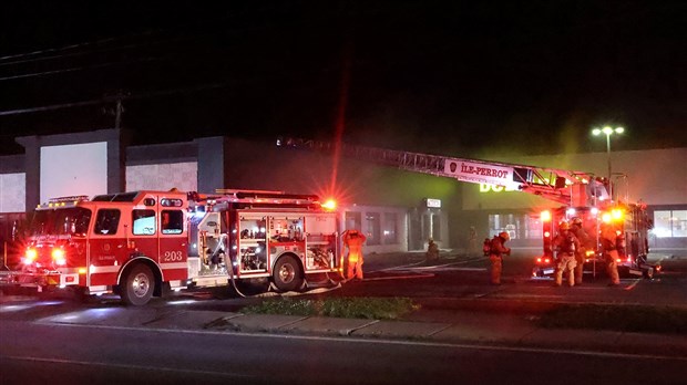 Un incendie endommage le Pub V.I.P. 