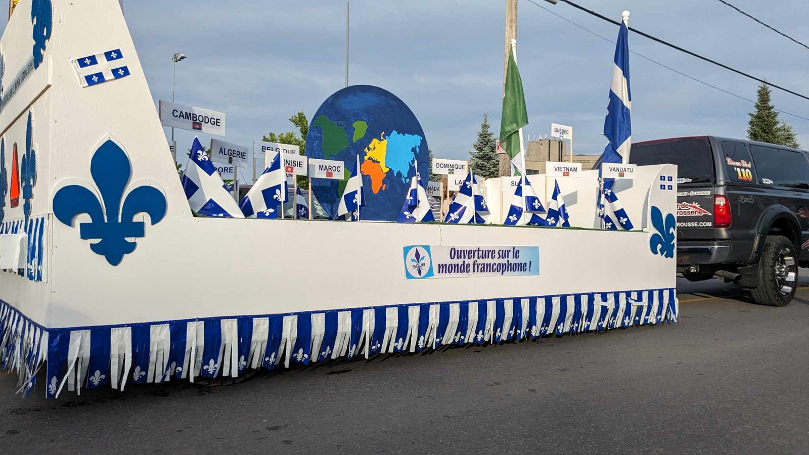 Retour en images sur le défilé de la Fête nationale et le spectacle de