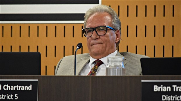Chartrand says email was sent to resident by mistake