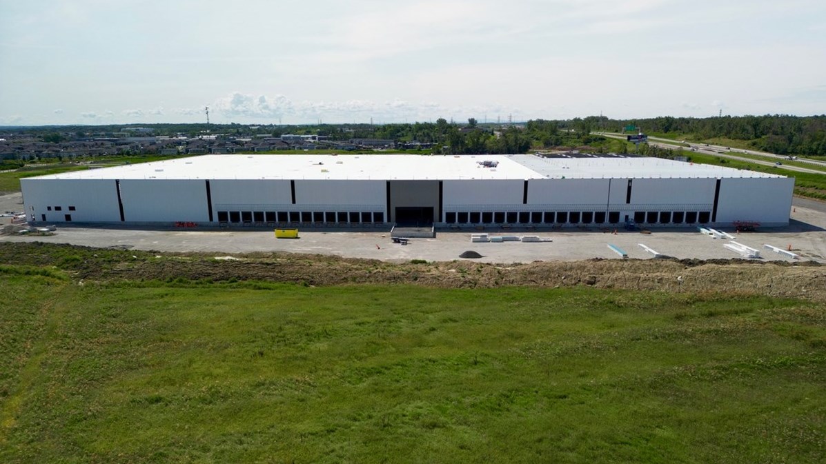 Aerial drone pics of the new Walmart distribution centre in Vaudreuil