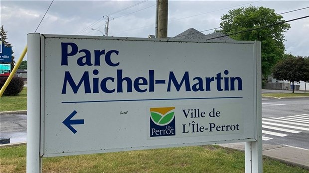 Île-Perrot aquatic complex moves to fall schedule   