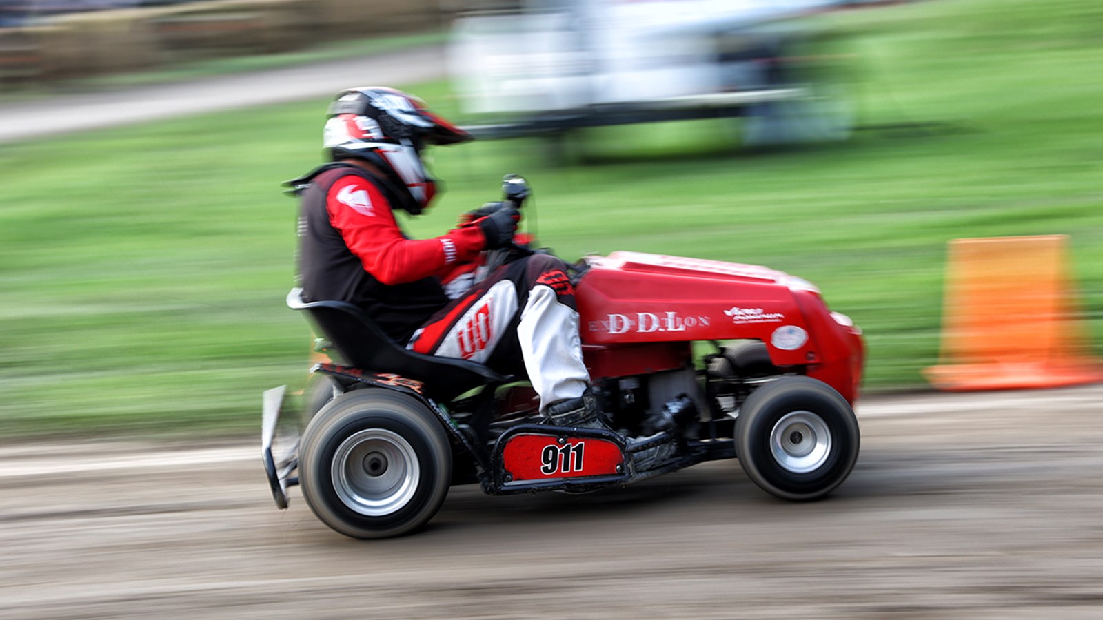A look back at the tractor race in SainteJustinedeNewton
