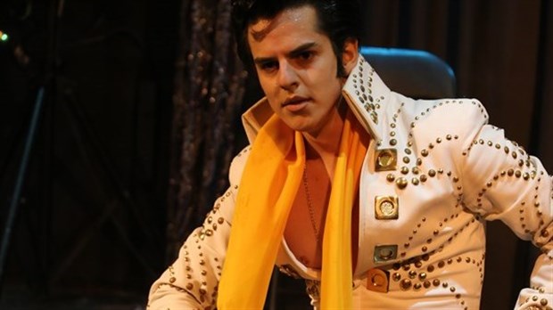 La tournée du spectacle Forever King s’arrête à nouveau chez Maurice 