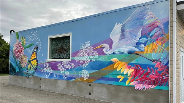 La murale de la Jeunesse est dévoilée à Pointe-des-Cascades