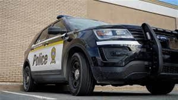 One lane blocked on autoroute 40 due to accident  