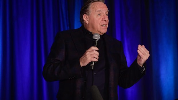 François Legault recule sur la prime de 125 $ aux députés