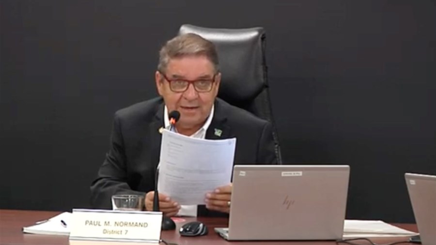 Plainte contre deux employés de Vaudreuil-Dorion: Dossier clos mais...