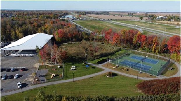 Pumptrack construction gets underway in Saint-Zotique   
