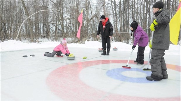 Profitez de l'hiver en famille à Saint-Zotique avec le Festiglace