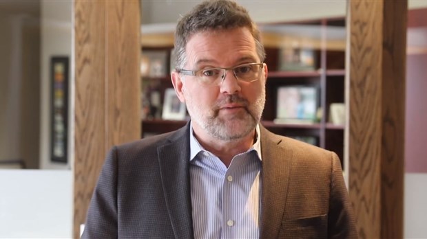 Un ex-maire et citoyen engagé sera le conférencier invité du Café Agora 