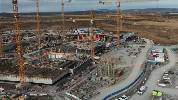 Vaudreuil-Soulanges Hospital parking lot: Christian Dubé persists  