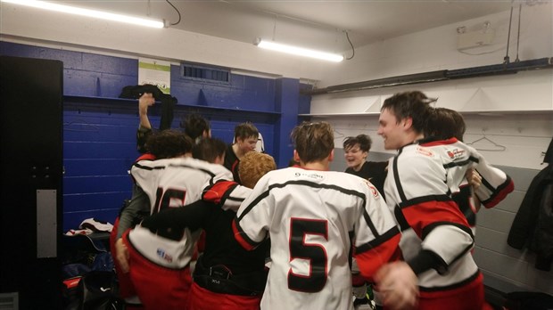Une victoire convaincante pour les Pionniers M14-D4