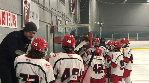 Tournoi de Victoriaville: une belle performance des Pionniers M14 