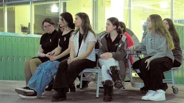Exhibition at Chêne-Bleu high school: in memory of Polytechnique 