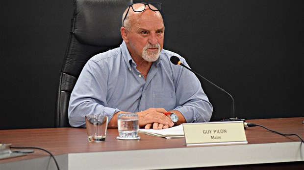 Drama in Vaudreuil-Dorion: Guy Pilon calls for review of Bill P-38  