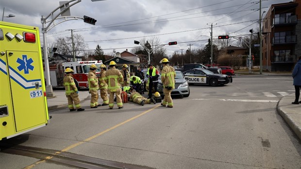 Collision piétonne VS voiture: une jeune femme subie des blessures 