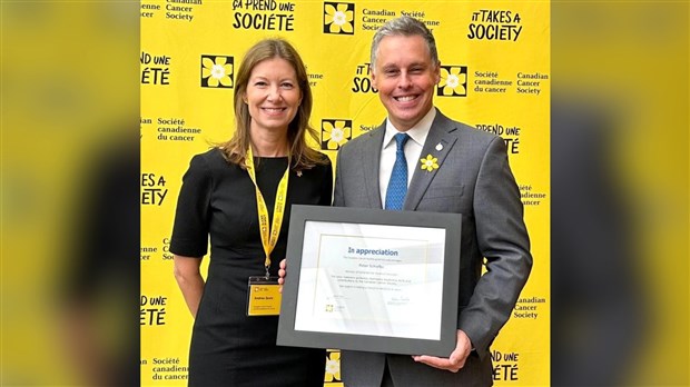 Peter Schiefke honoré par la Société canadienne du cancer