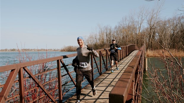4 000$ amassés pour l'achat d'équipements sportifs au Cégep de Valleyfield 